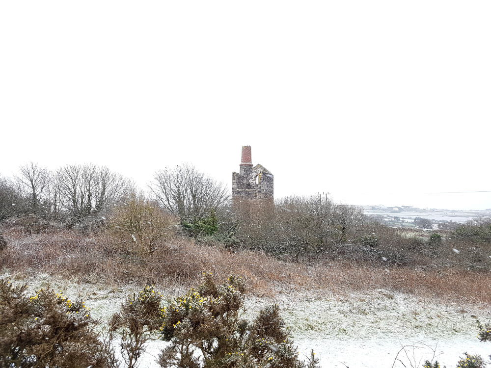 A Snowy Walk From Wheal Uny to Carnkie